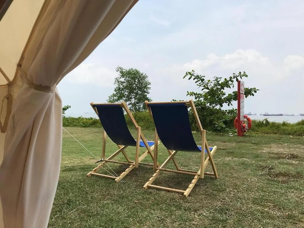 Hotel Glamping Kaki Singapore